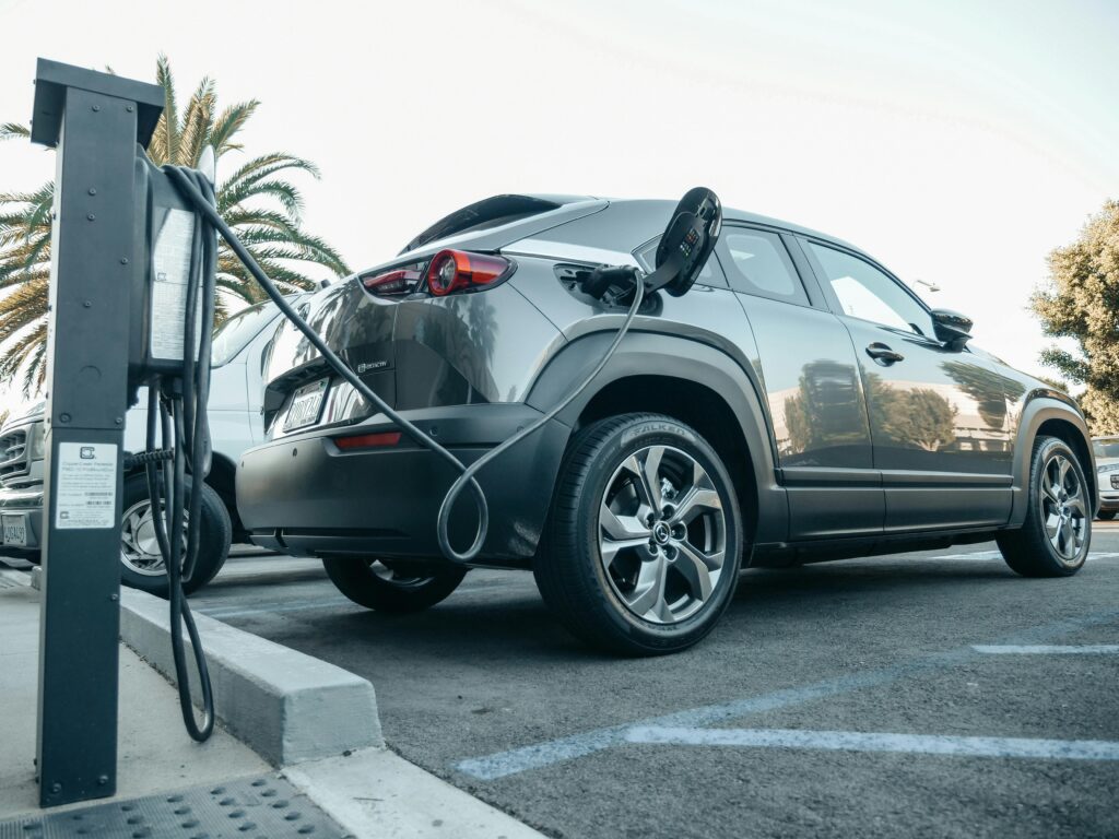 Une image paysage d’un véhicule électrique