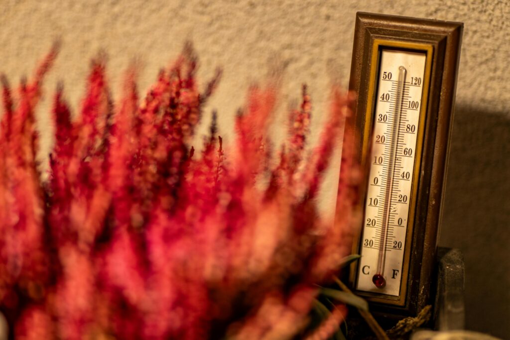 outil pour mesurer la température de la maison...